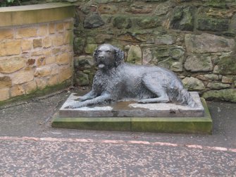 View of 'Bum', inside King's Stables Road entrance to Princes Street Gardens.