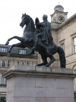View of statue of the Duke of Wellington, outside General Register House.