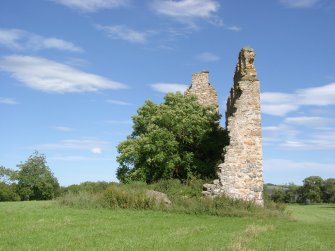 Conzie Castle: W gable