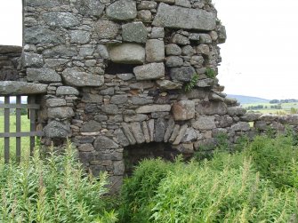 Avochie Castle: inside W gable