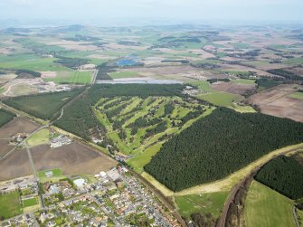 General oblique aerial view of Ladybank Golf Course, taken from the SSW.