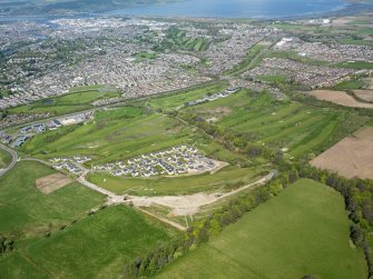 General oblique aerial view of Inverness, centred on Loch Ness Golf Course, taken from the S.