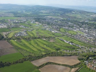 General oblique aerial view of Inverness, centred on Loch Ness Golf Course, taken from the E.