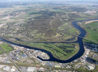 Oblique aerial view of King James VI Golf Course, taken from the SW.