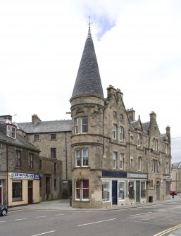 Street view looking towards 31-35 Scotland's Close and 37-43 North Street, Bo'ness, taken from the South-West. This photograph was taken as part of the Bo'ness Urban Survey to illustrate the character of the Town Centre Area of Townscape Character.