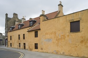 Street view showing 45-51 North Street (Dymock's Building), Bo'ness, taken from the East. This photograph was taken as part of the Bo'ness Urban Survey to illustrate the character of the Town Centre Area of Townscape Character.