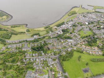 General oblique aerial view of Corbiehall area and town centre of Bo'Ness, taken from the S.