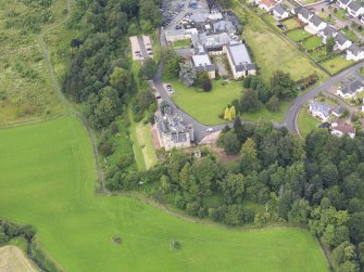 Oblique aerial view of Airth Castle and Old Parish Church, taken from the ESE.