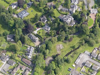 General oblique aerial view of Well Road, Moffat, taken from the SW.