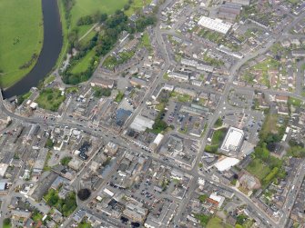 General oblique aerial view of Annan, taken from the SE.