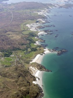 General oblique aerial view of Glenacross and Traigh, taken from the NNE.