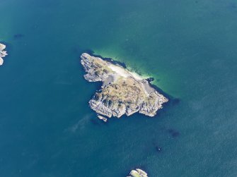 Oblique aerial view of Eilean nan Gobhar, taken from the SW.
