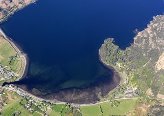 Oblique aerial view centred on the Bay at Poolewe and Inverewe, taken from the E.