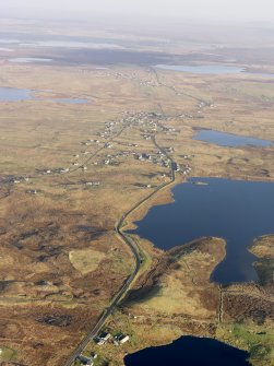 General oblique aerial view of Bragar with Loch an Duna adjacent, taken from the WSW.