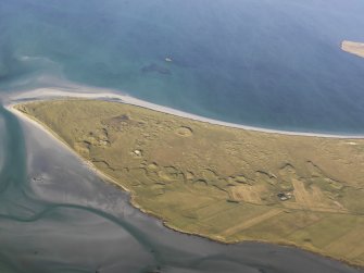 General oblique aerial view of Machair Robach and Vallaquie, North Uist, taken from the SSE.