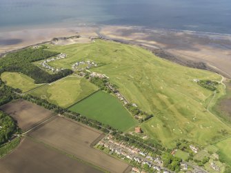 General oblique aerial view of Aberlady Golf Courses centred on Kilspindie Golf Course, taken from the SE.