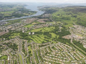 General oblique aerial view of Dalmuir area of Clydebank centred on Clydebank Municipal Golf Course, taken from the N.