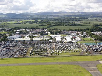 General oblique aerial view of Royal Highland Showground at Edinburgh Airport, taken from the NNW.