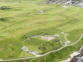 General oblique aerial view of Balnagask Golf Course and Torry Battery, taken from the NE.