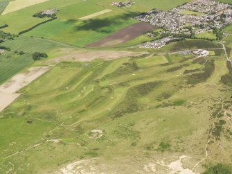 General oblique aerial view of Newburgh-on-Ythan Golf Course, taken from the SW.