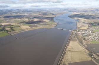 General oblique aerial view of Kincardine on Forth Bridge and Clackmannanshire Bridge, taken from the SE.