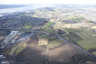 General oblique aerial view of Rosyth and Inverkeithing North Junction, taken from the E.