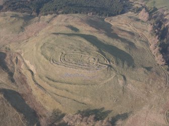 Oblique aerial view of Castle Law fort, looking N.