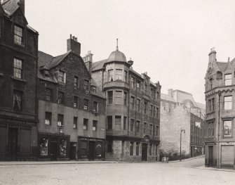 EPS/81/4  Photograph of the east end of West Port taken from the Grassmarket showing Nos 15-21 of the Grassmarket and the Women's Hostel
Edinburgh Photographic Society Survey of Edinburgh and District, Ward XIV George Square