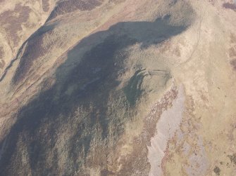 Oblique aerial view of Ben Effrey fort, looking SE.