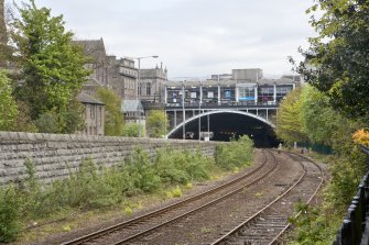 View along railway to Union Street viaduct and railway tunnel, taken from the north.