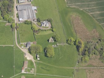 Oblique aerial view of Struthers Castle, taken from the SW.