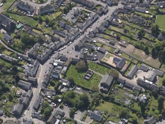 General oblique aerial view of Abernethy centred on the Kirk of St Bride, taken from the E.