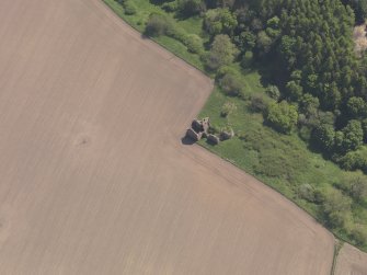 Oblique aerial view of Vayne Castle, taken from the NW.