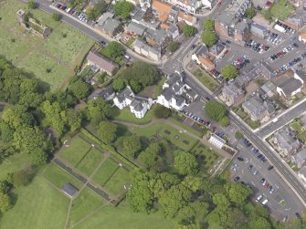 Oblique aerial view of North Berwick Old Parish Church, taken from the SE.