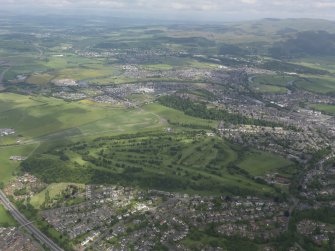 General oblique aerial view of Stirling Golf Course, taken from the SSW.