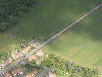 Oblique aerial view of Rood Well Stenton, taken from the S.