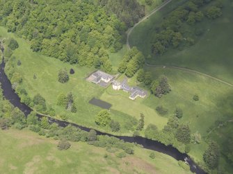 Oblique aerial view of The Retreat Estate, taken from the SW.