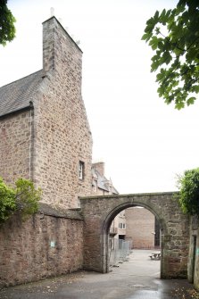 Walkway and arch to Bruntsfield House to Whitehouse Loan. View from W.