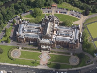 Oblique aerial view of Kelvingrove Museum And Art Gallery, taken from the SW.
