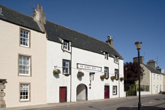  No.5 (The Market Arms) from south east.