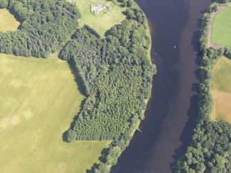 Oblique aerial view of Kinclaven Castle, taken from the SSW.