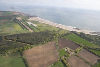 General oblique aerial view of John Muir Country Park, Peffer Sands and Ravensheugh Sands, looking NE.