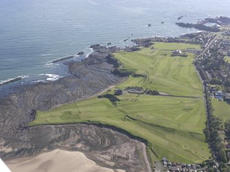 General oblique aerial view of Dunbar, Winterfield Golf Club, looking E.