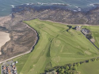 General oblique aerial view of Dunbar, Winterfield Golf Club, looking NE.