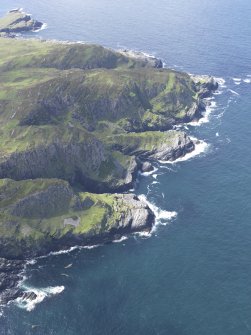 General oblique aerial view of Alt Nan Ba, Beinn a' Chaisteal, Beinn Sholaraidh and Bealach Beulach, looking SW.
