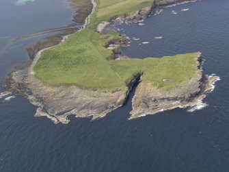 Oblique aerial view centred on Lamb Head, Stronsay, looking NNW.
