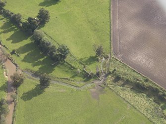 Oblique aerial view of Herdmanston Chapel, looking to the ESE.