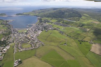 General oblique aerial view of Campbeltown, looking SE.