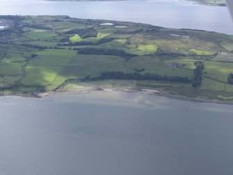 General oblique aerial view of Ballochmartin Bay and Great Cumbrae Island, looking W.