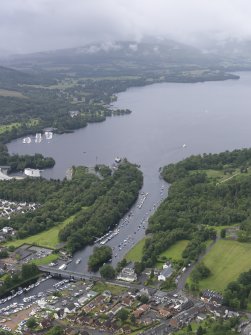 General oblique aerial view of River Leven, Loch Lomond and Alexandria, looking NW.